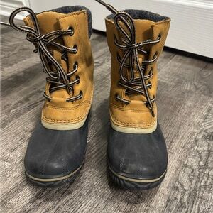 Sorel Tan and Black Winter waterproof Boots